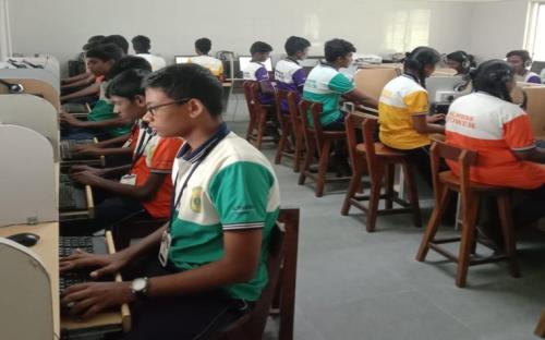 Computer Lab Grade 9 to 12