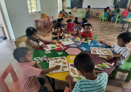 Montessori Lab
