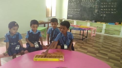 Montessori Lab