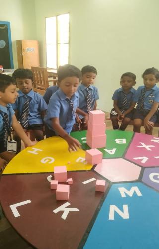 Montessori Lab